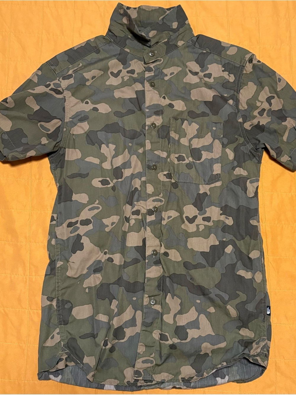 The North Face Men's Short-Sleeve Camo Button-Up Shirt